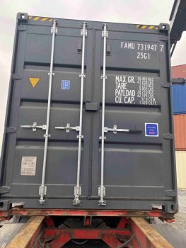 Lodní kontejner 20´po první cestě easy open