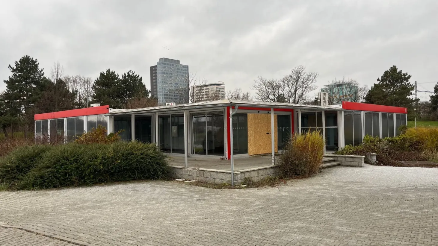 Sestava 11 ks kontejnerových modulů